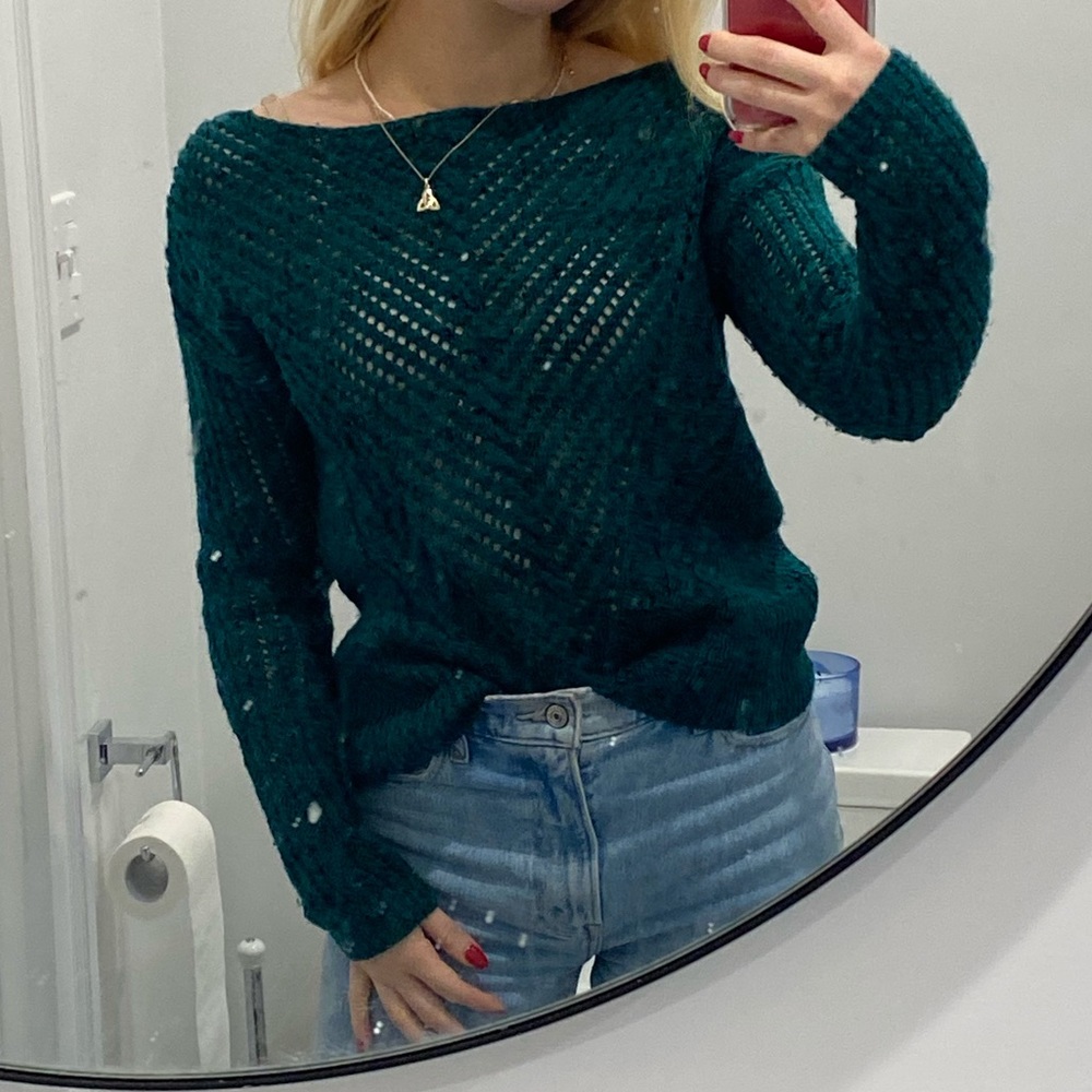 Bar III knit emerald green sweater. Acrylic/ wool mix.